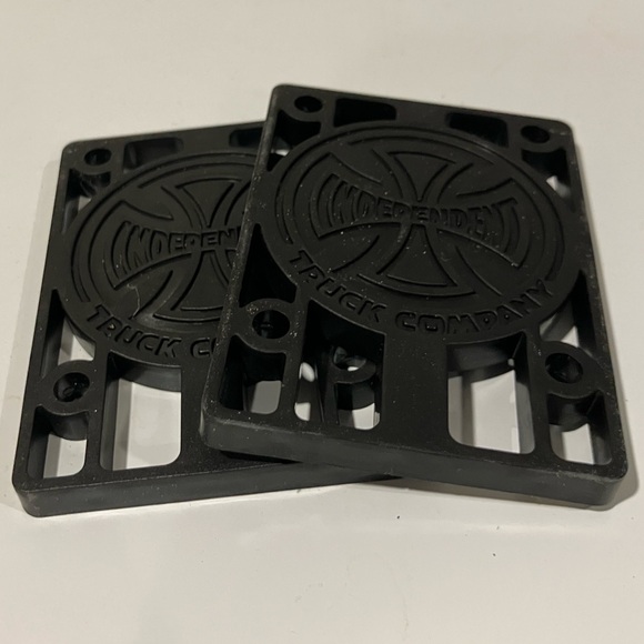 Independent 1/4” Riser Pads - Picture 2 of 2